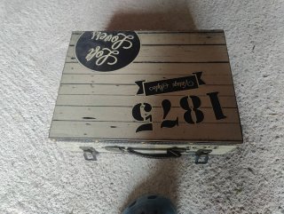 Caja de madera decorativa