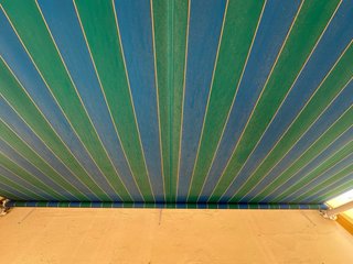 Toldo extensible manual con manivela