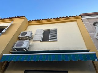 Toldo extensible manual con manivela