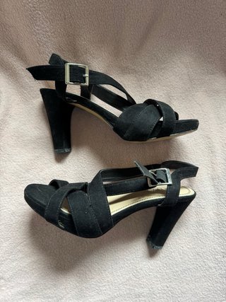 Tacones fiesta Mary Paz negros
