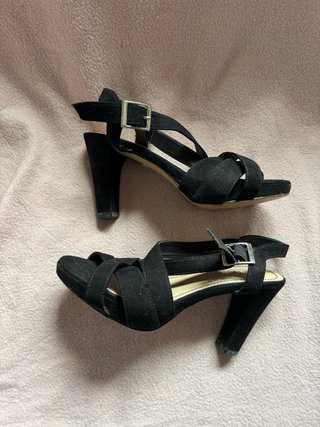 Tacones fiesta Mary Paz negros