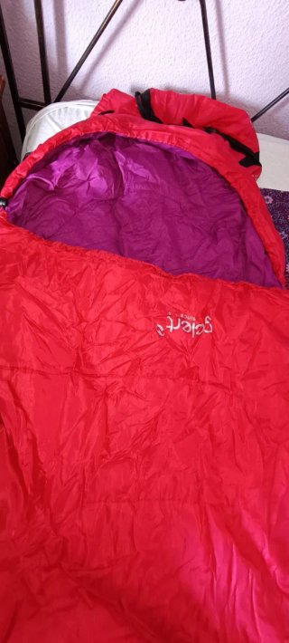 Saco de dormir  rojo Gelert Elen 300