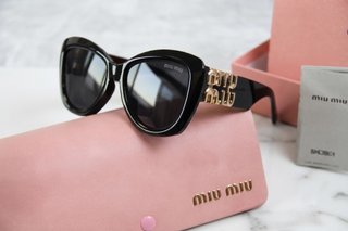 Gafas de sol  negras