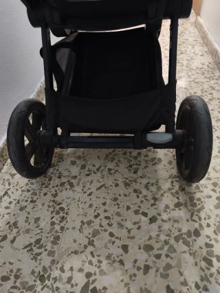 Cochecito bebe tres piezas gris y rosa