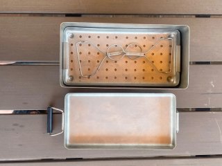 ESTERILIZADOR MEDICO ANTIGUO EN ACERO INOXIDABLE