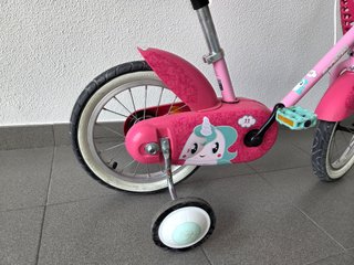 Bici infantil B'Twin 14 rosa con cesta