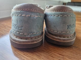 Sandalias Kickers niño talla 23