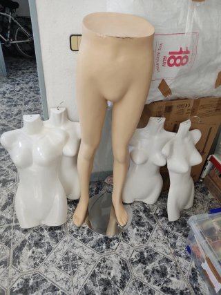 Expositores Lencería Torso Blanco y Beige