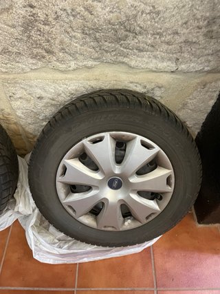 Juego Llantas Ford 16 con tapacubos