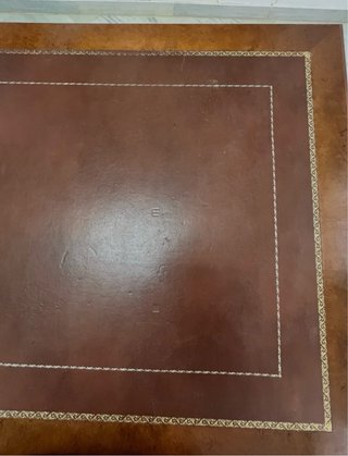 MESA DE DESPACHO CLÁSICA ,MADERA MACIZA ELEGANTE.