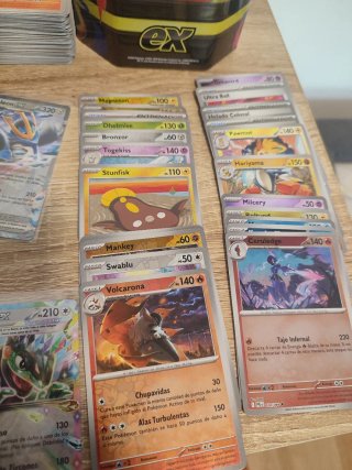 Lote 🇪🇦 latas charizard abiertas pokemon tcg