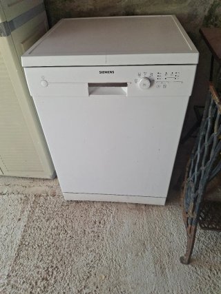 Esta en Naquera(valencia) Lavavajillas Siemens B