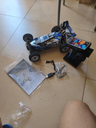 Coche RC todoterreno