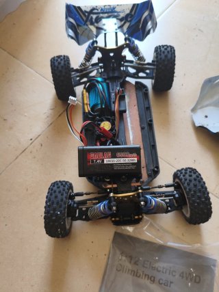 Coche RC todoterreno
