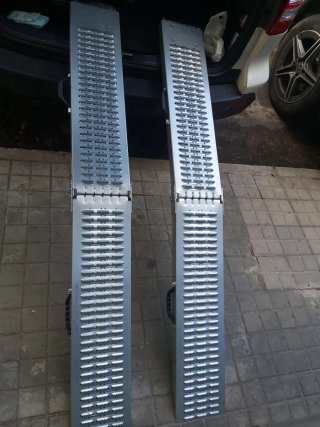 Rampas metálicas plegables