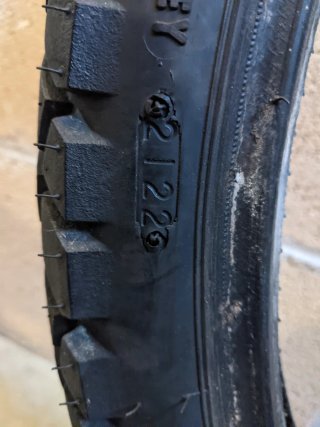 Continental TKC 70 90/90/21