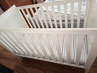 Cuna con cajón