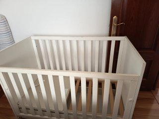 Cuna con cajón