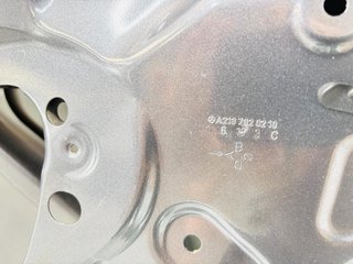 Puerta trasera derecha Mercedes-Benz Clase E W213 2016-2020 A2137320210