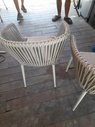 Sillas de exterior de mimbre blanco