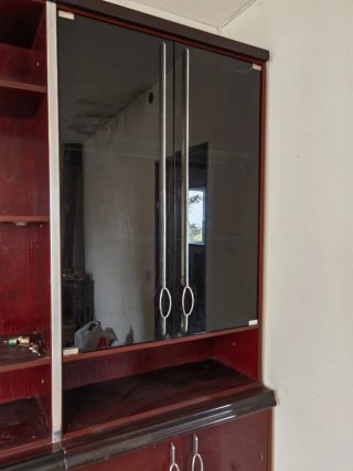Mueble de salón madera oscura