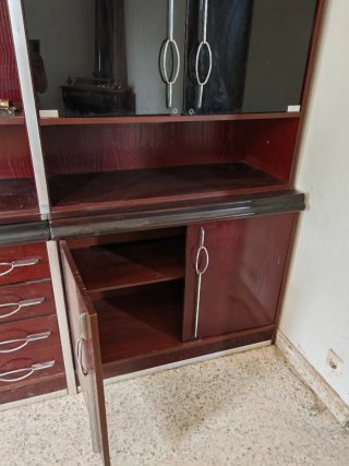 Mueble de salón madera oscura