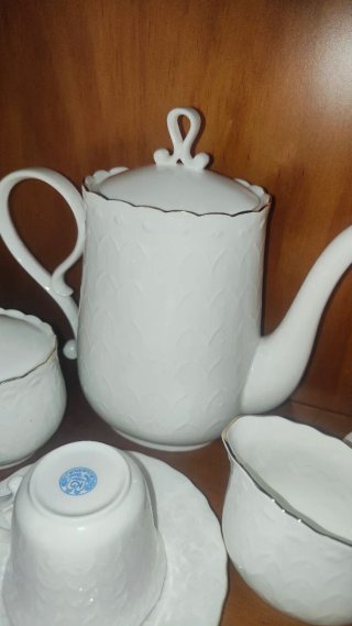 Juego Tazas Café Porcelana Blanca y Oro (Bulgaria)