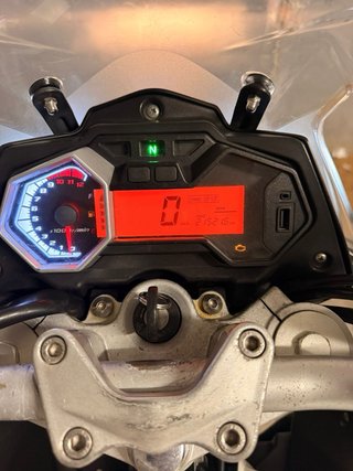 Moto Macbor M125 XR1 Adventure Negra/Blanca