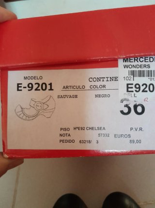 Zapatos Wonders hebilla