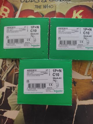 3x diferenciales Automático 10A Schneider