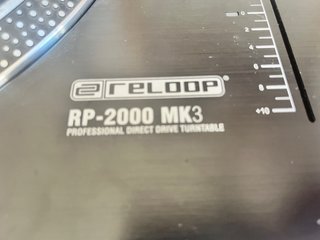 2 Tocadiscos Technics y Reloop  + Mesa Numark