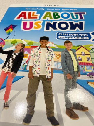 All about Us Now 3 Class Book (Spain)