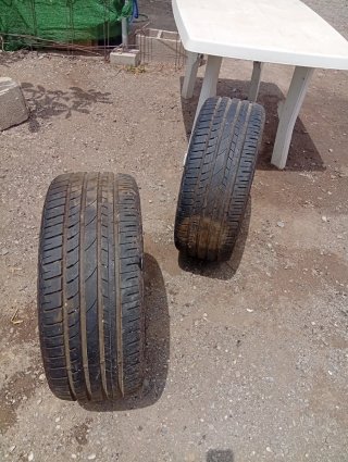 Neumático 225/40R19 93V