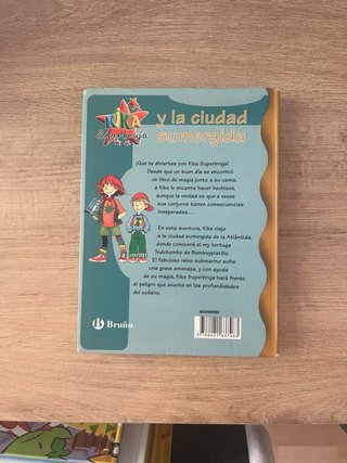 Kika Superbruja y los dinosaurios