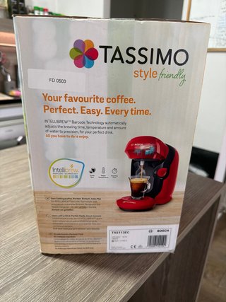 Cafetera Tassimo Compact One Bosch Roja