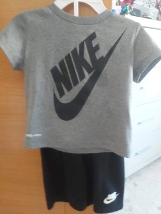 Lote de conjuntos de marca Nike,converse etc