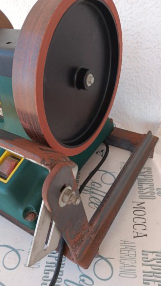 Afiladora d banco al aguaVALEX MA212.No negociable