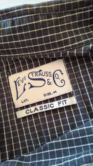 Camisa Levi's cuadros negra y gris