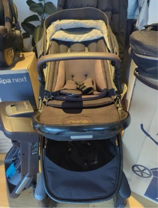 Silla de coche Nuna + Cochesito