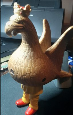FIGURA DE GOMA DEL GEGANT REI DE GIRONA