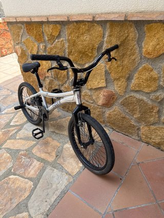 Bici BMX Monty Plata