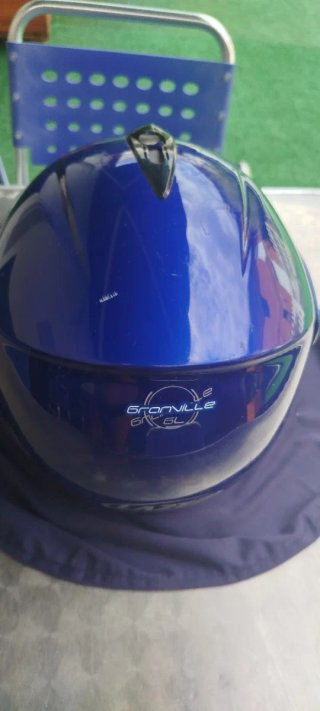 Casco de moto lazer