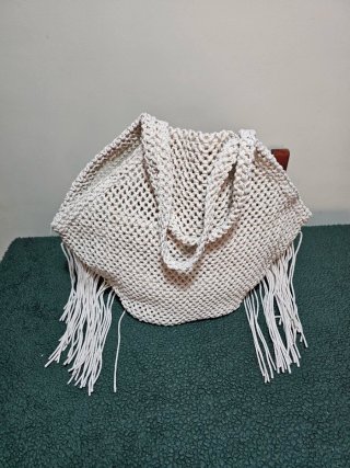 Bolso de playa Calzedonia beige macramé