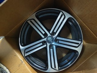 Llantas Golf 7 R300
