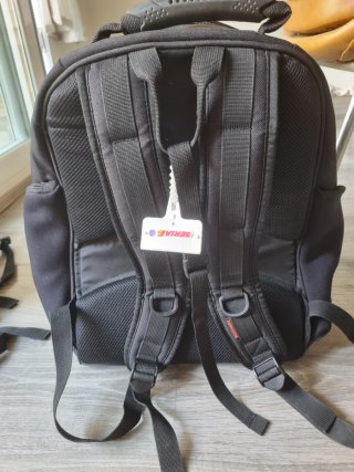 Mochila divisible con compartimentos