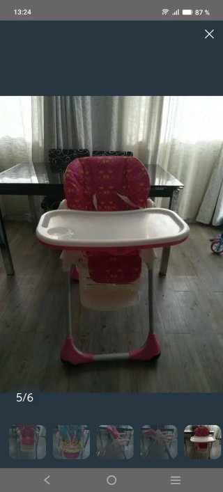 Trona infantil con diseño de sirenas
