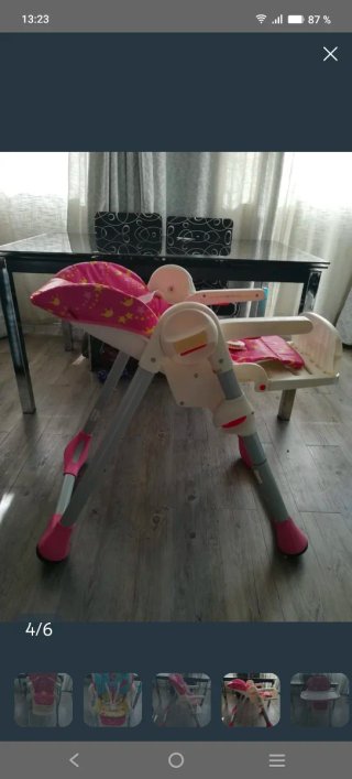 Trona infantil con diseño de sirenas