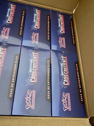 Caja Entrenador Élite Caos Creciente