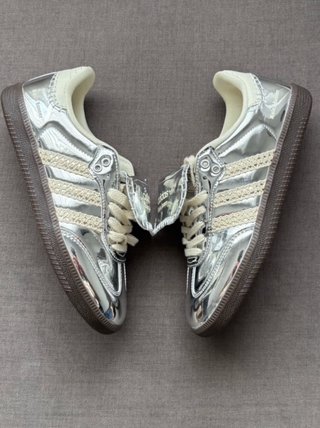 Adidas plateadas talla 37 1/3