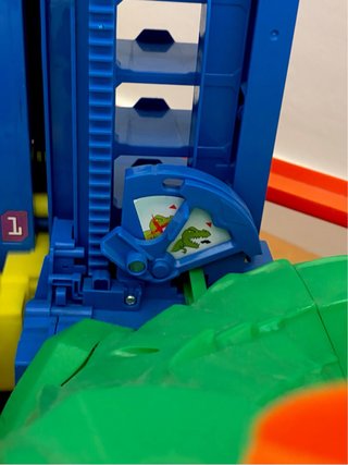 Hot Wheels Ultimate Garage en perfecto estado